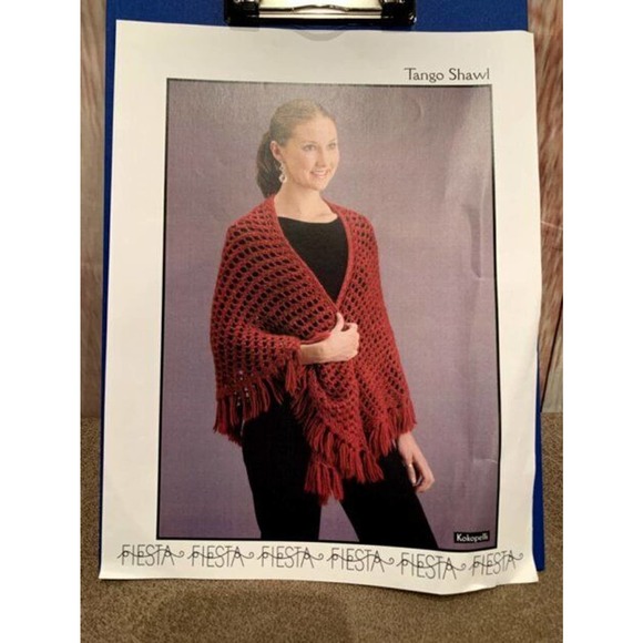 New Fiesta Yarns Kokopelli Tango Lacy Fringed Shawl Wrap Knitting Pattern - Picture 2 of 3